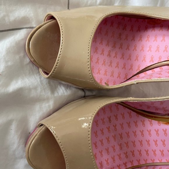 RARE Pink Outsoled 5" Heels in GUC Size 9. Incredible Shoes! - Picture 3 of 15